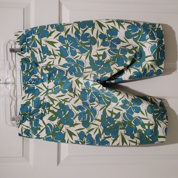 Rafaella Bermuda Shorts - Picture 5 of 5